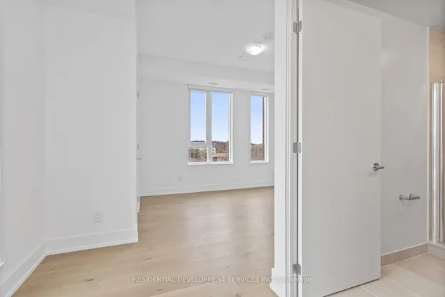 Additional image 7 of 3100 Keele St Unit 508