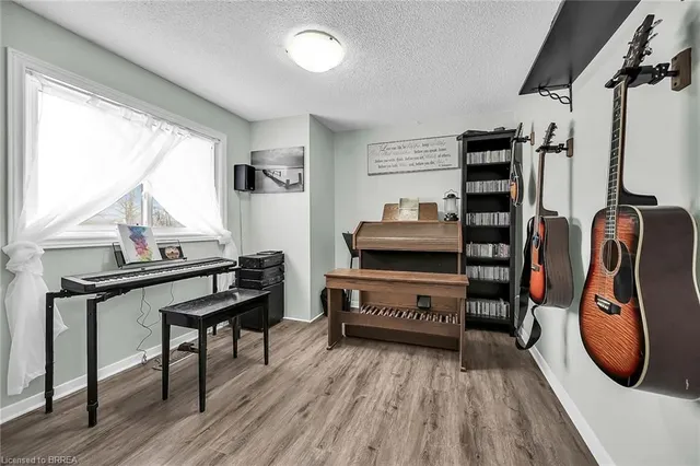 Additional image 33 of 16 Hillsdale Crt