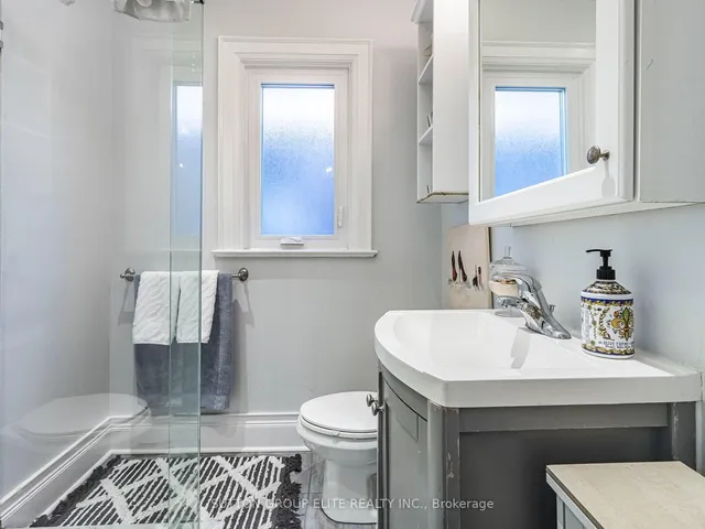 Additional image 20 of 461 Donlands Ave