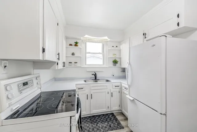 Additional image 11 of 14 WALKER Ave