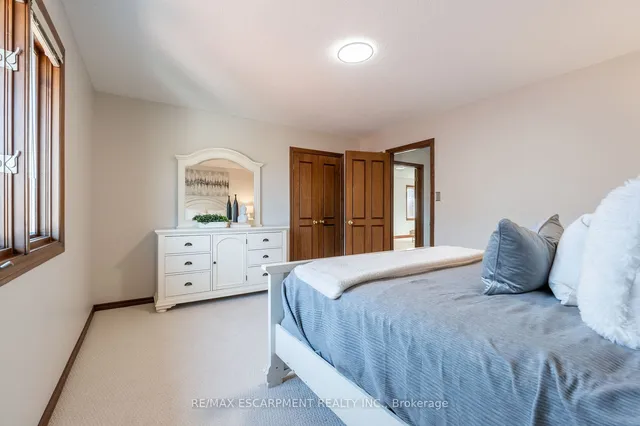 Additional image 25 of 7 Chert Ave