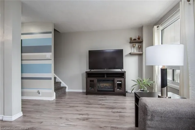 Additional image 11 of 80 Old Country Dr Unit 14