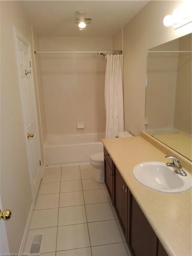 Additional image 17 of 18 Rideau Cres