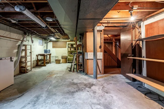 Additional image 39 of 147 LLOYMINN Ave