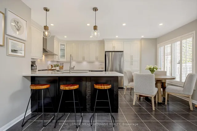 Additional image 16 of 792 Rayner Crt