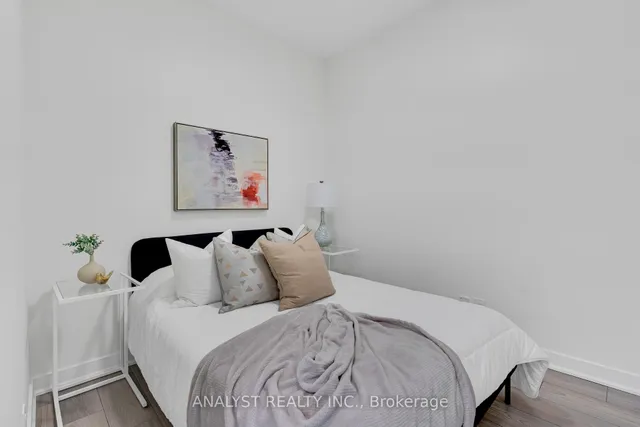 Additional image 11 of 120 Parliament St Unit 1603