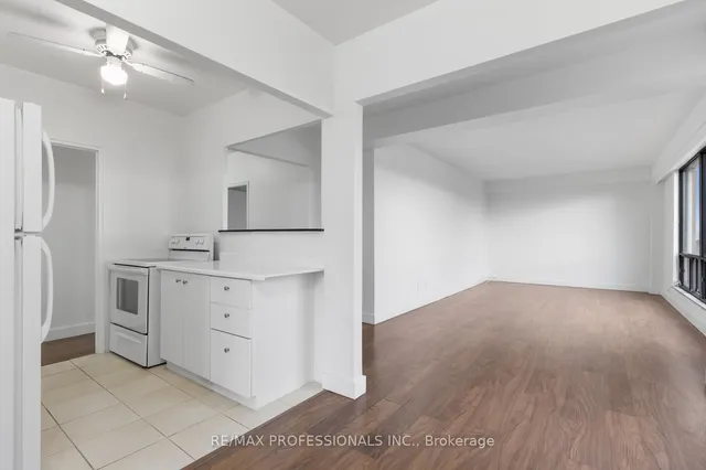 Additional image 18 of 740 Eglinton Ave Unit 404