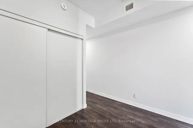 Additional image 17 of 15 Queen St Unit 1504