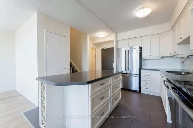 Additional image 9 of 35 Ormskirk Ave Unit 818