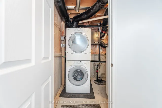 Additional image 36 of 577 Caverhill Cres