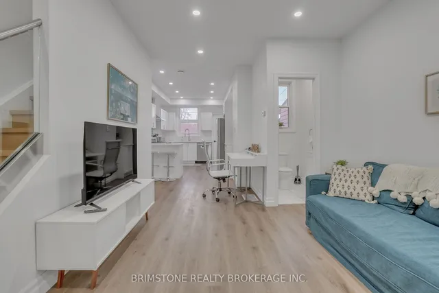 Additional image 3 of 130 Mulock Ave