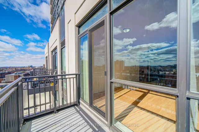 Additional image 33 of 800 Lawrence Ave Unit 812