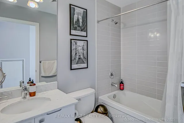 Additional image 15 of 51 East Liberty St Unit 1512