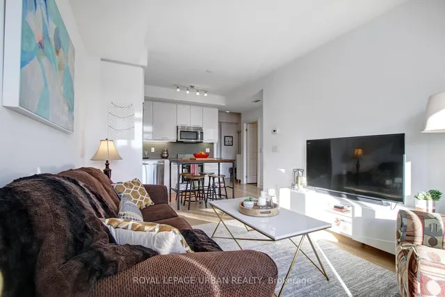 Additional image 11 of 105 George St Unit 609