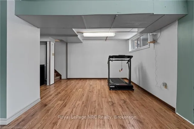 Additional image 18 of 774 Upper Sherman Ave