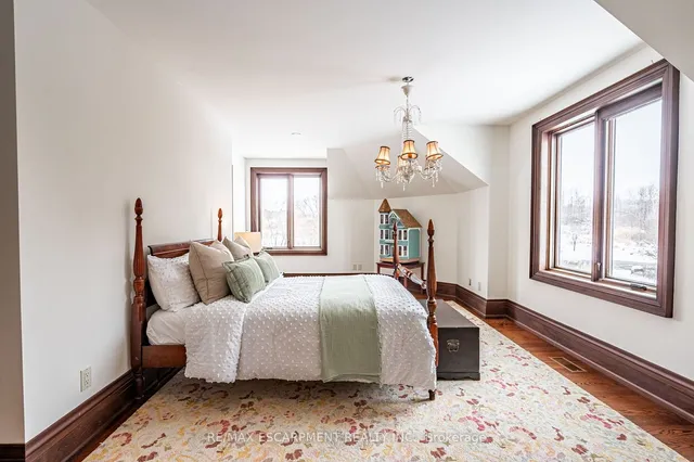 Additional image 34 of 76 Oak Ave