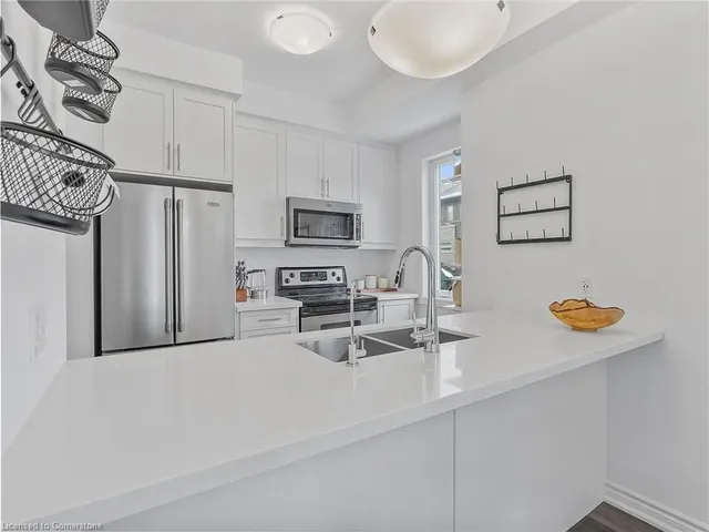 Additional image 15 of 61 Soho Street Unit 145