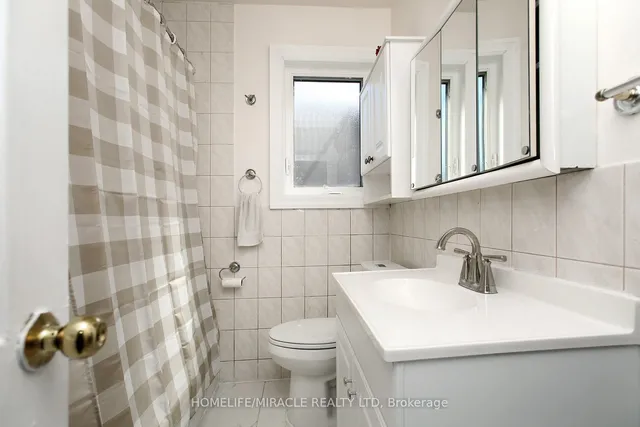 Additional image 23 of 23 Colonial Ave