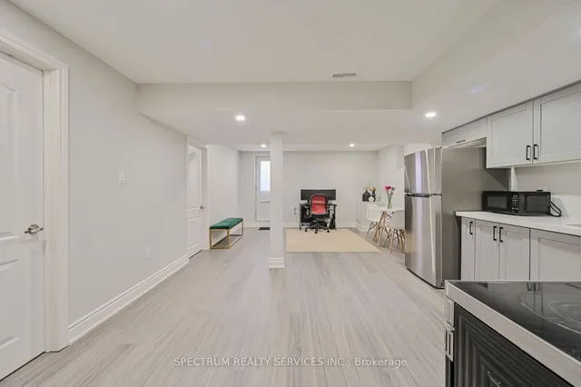 Additional image 39 of 901 Farmstead Dr