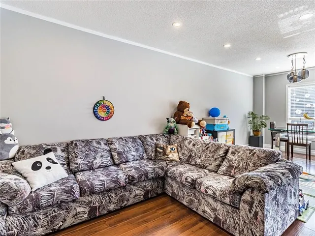 Additional image 15 of 54 Hillcroft Dr