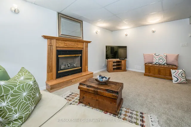 Additional image 33 of 9 Old Maple Lane