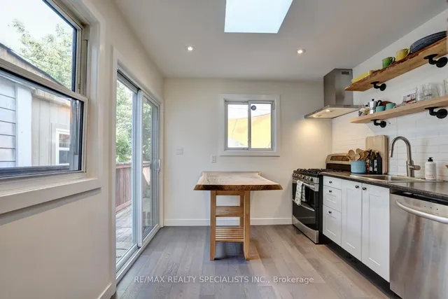 Additional image 21 of 94 Glendale Ave