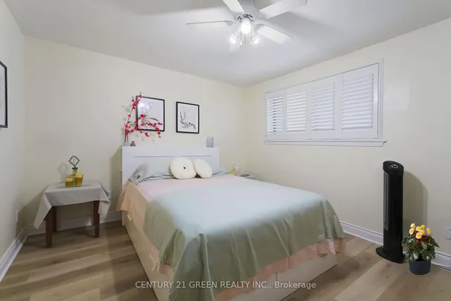 Additional image 15 of 719 Military Tr