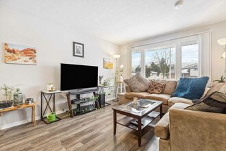 Additional image 4 of 120 Seneca Ave