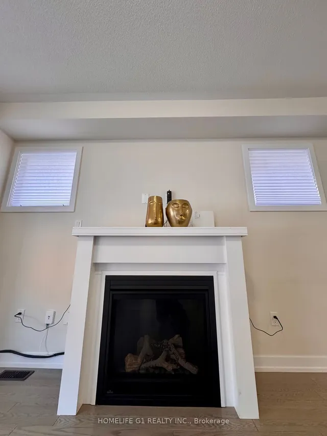 Additional image 3 of 1430 Wellwood Terr