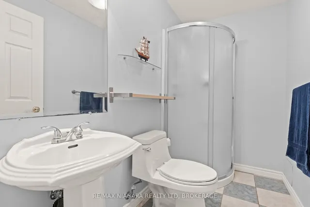 Additional image 21 of 1069 Beach Blvd