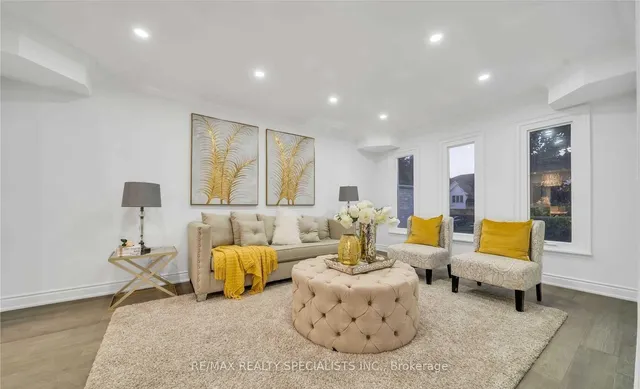 Additional image 4 of 70 Pleasant Valley Pl