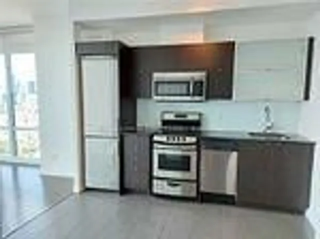 Additional image 2 of 170 Fort York Blvd Unit 2503