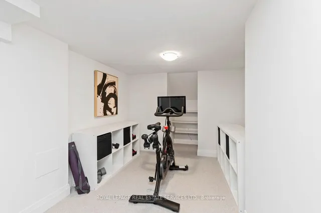 Additional image 37 of 33 Tyrrel Ave
