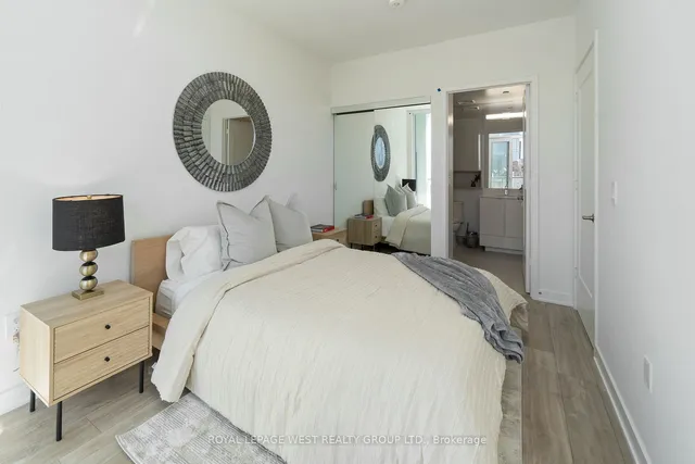 Additional image 24 of 135 Lower Sherbourne St Unit 1064