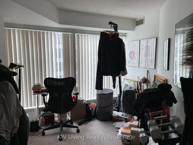 Additional image 23 of 33 University Ave Unit 1505