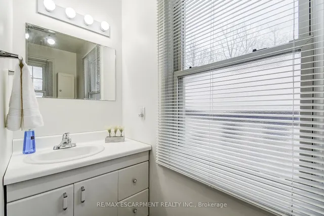 Additional image 18 of 14 WALKER Ave