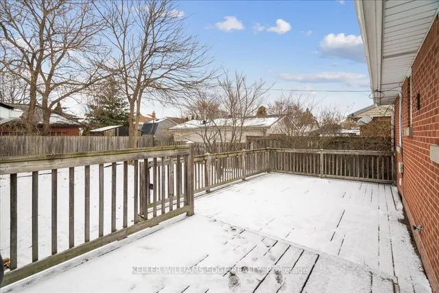 Additional image 33 of 4 Fernwood Cres