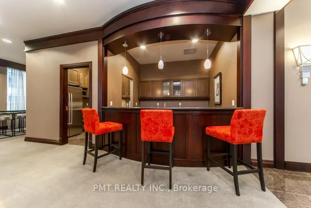 Additional image 20 of 35 Balmuto St Unit 708