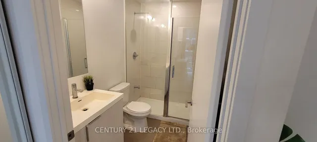 Additional image 31 of 225 SUMACH St Unit 611