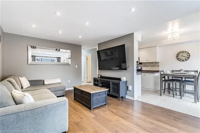 Additional image 14 of 485 Green Rd Unit 42