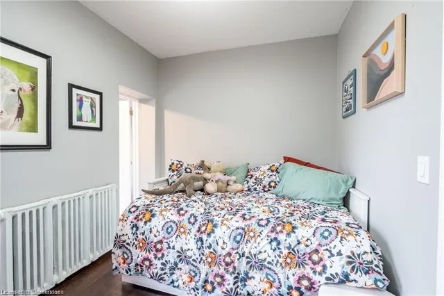 Additional image 19 of 166 Catharine St