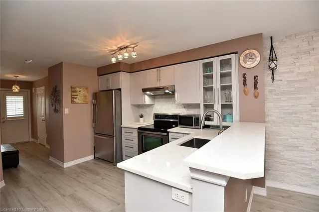 Additional image 21 of 10 Pumpkin Pass Unit 24