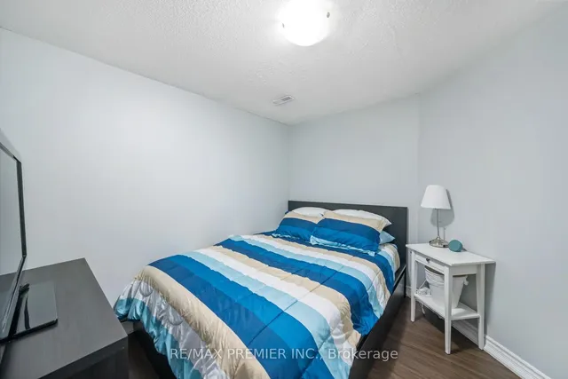 Additional image 24 of 122 Robert Hicks Dr