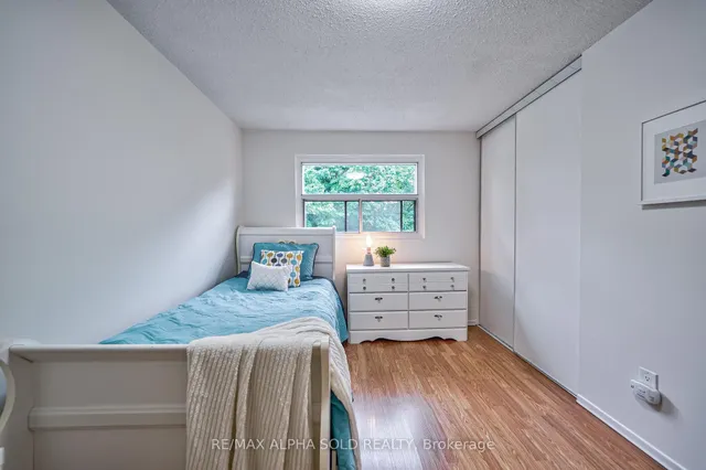 Additional image 23 of 55 Phalen Cres