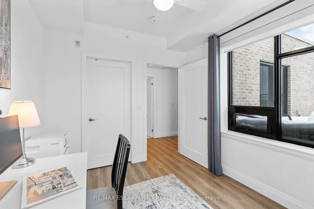 Additional image 29 of 30 Hamilton St Unit 703