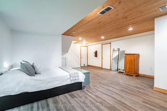 Additional image 29 of 3260 Guyatt Rd