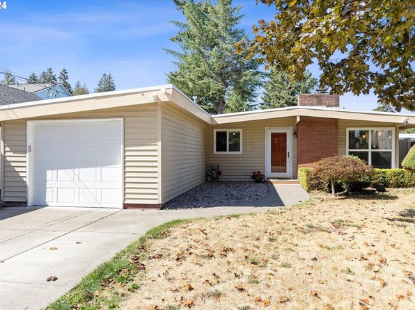 1833 SE 117th Ave, Portland, OR 97216