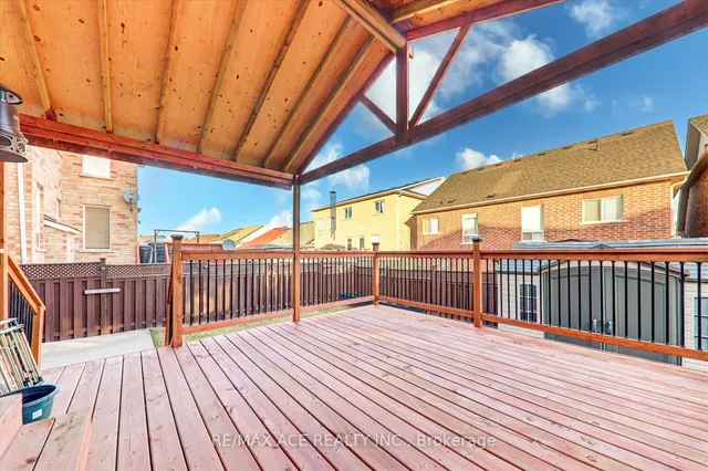 Additional image 17 of 62 Saffron Cres