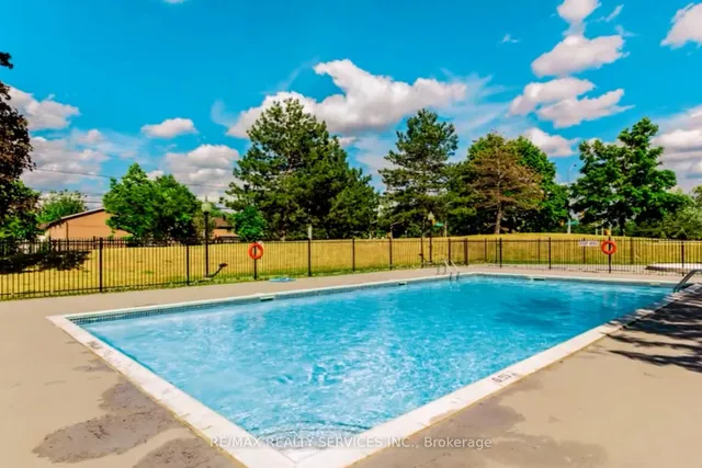 Additional image 49 of 18 Knightsbridge Rd Unit 304