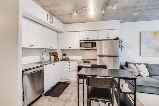 Additional image 8 of 22 Wellesley St Unit 204